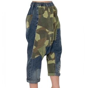 NICOLE LYNEL THE LABEL DROP IT LOW CAMO JEANS SIZE MEDIUM